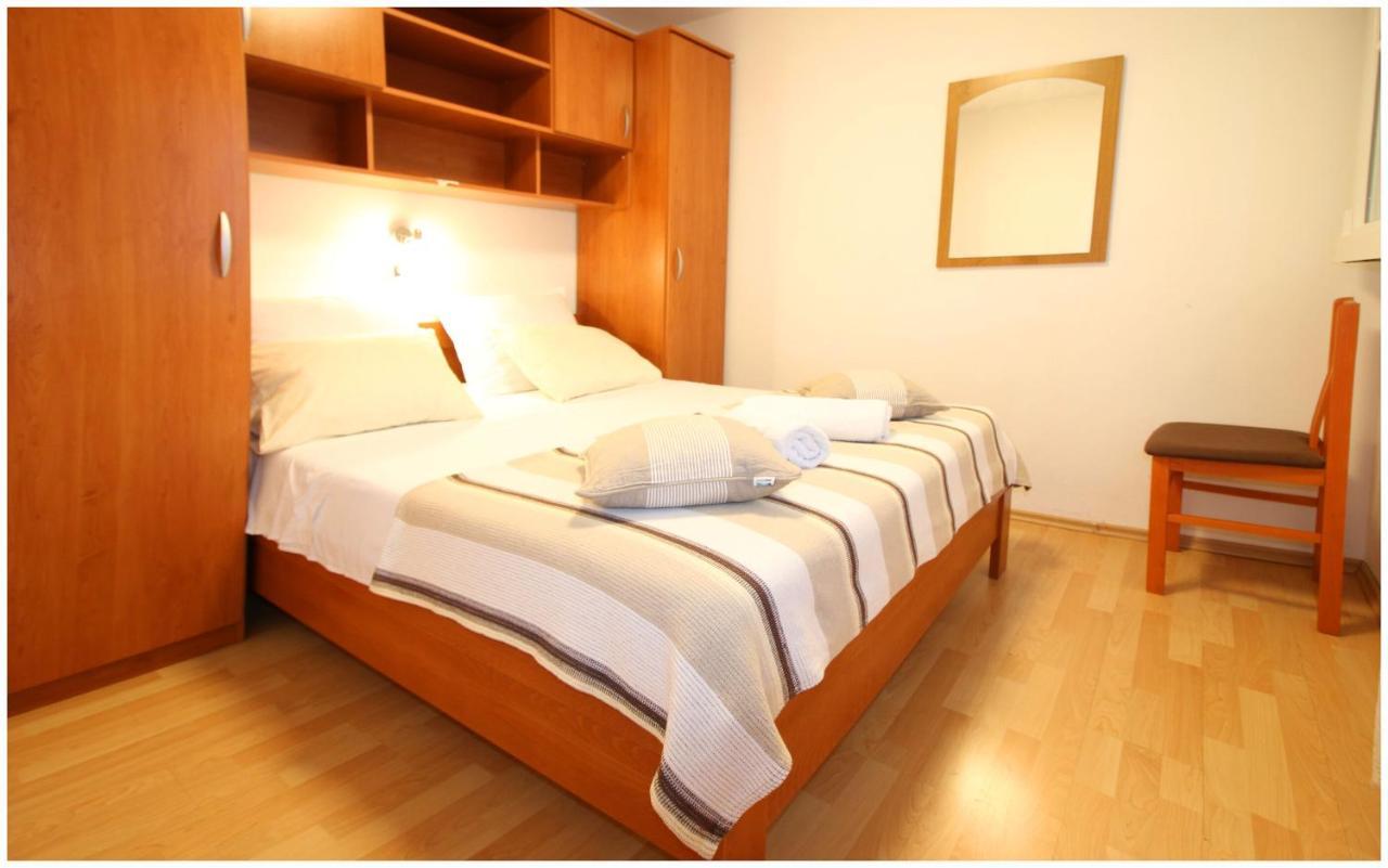 פרימוסטן Apartments Elvis מראה חיצוני תמונה
